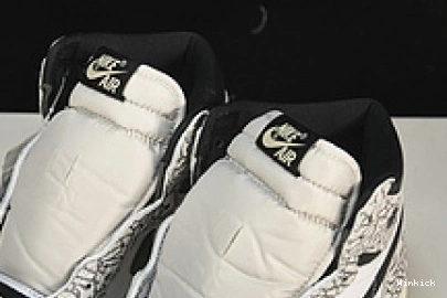 DZ5485-052 AIR HIGH OG 1 NIKE “Elephant” JORDAN 0816